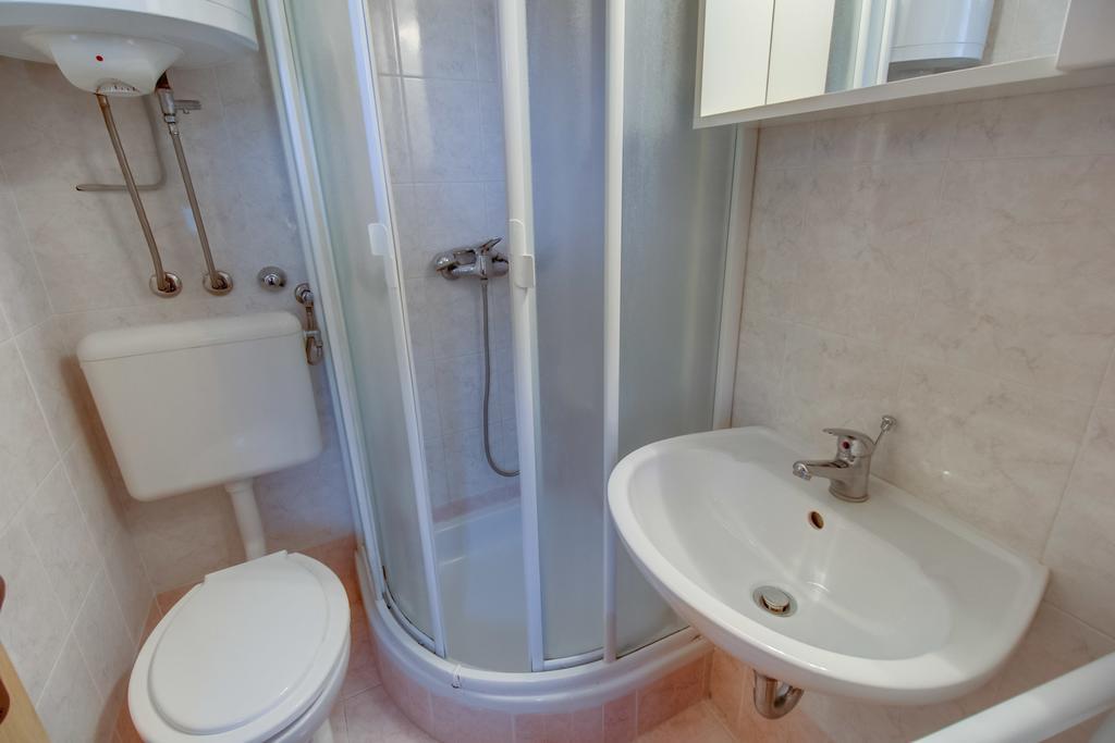Apartments Franjo Mali Losinj Bilik gambar