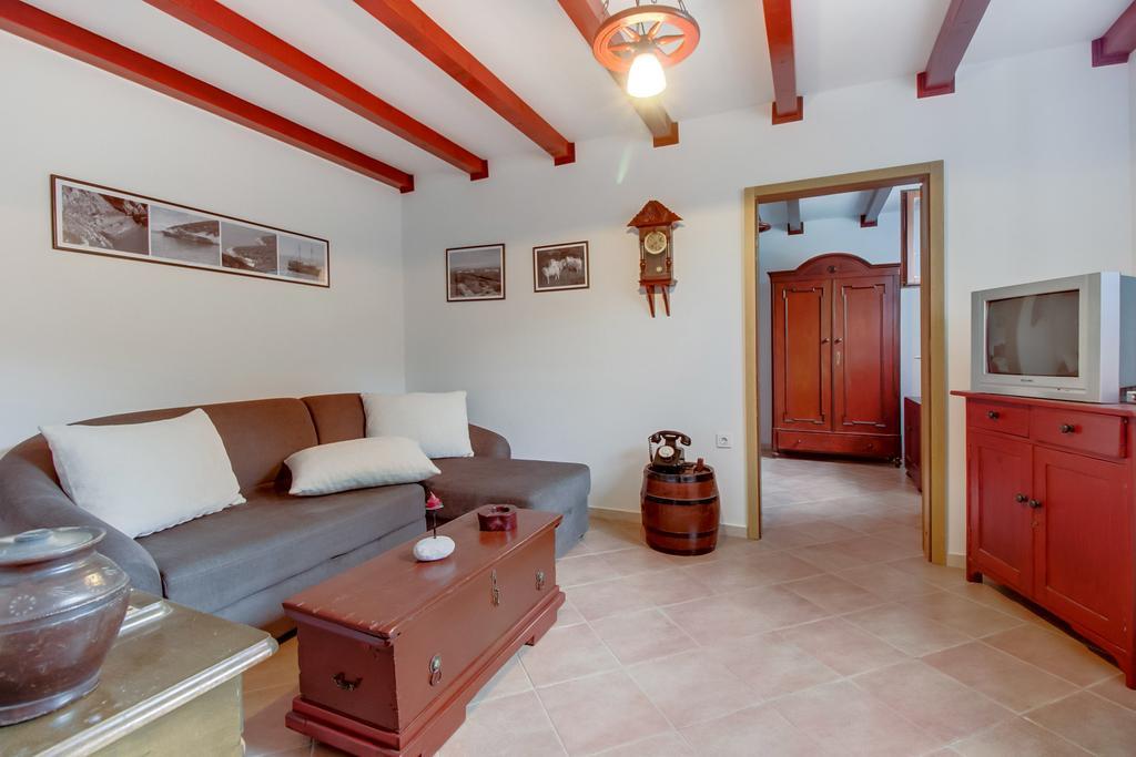 Apartments Franjo Mali Losinj Bilik gambar