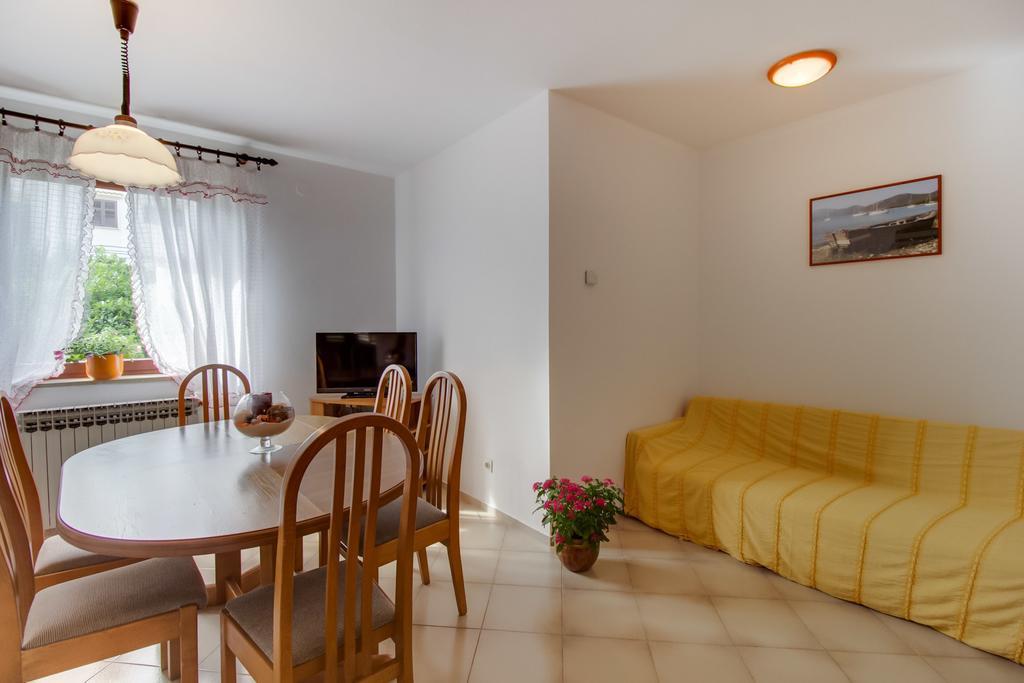 Apartments Franjo Mali Losinj Bilik gambar