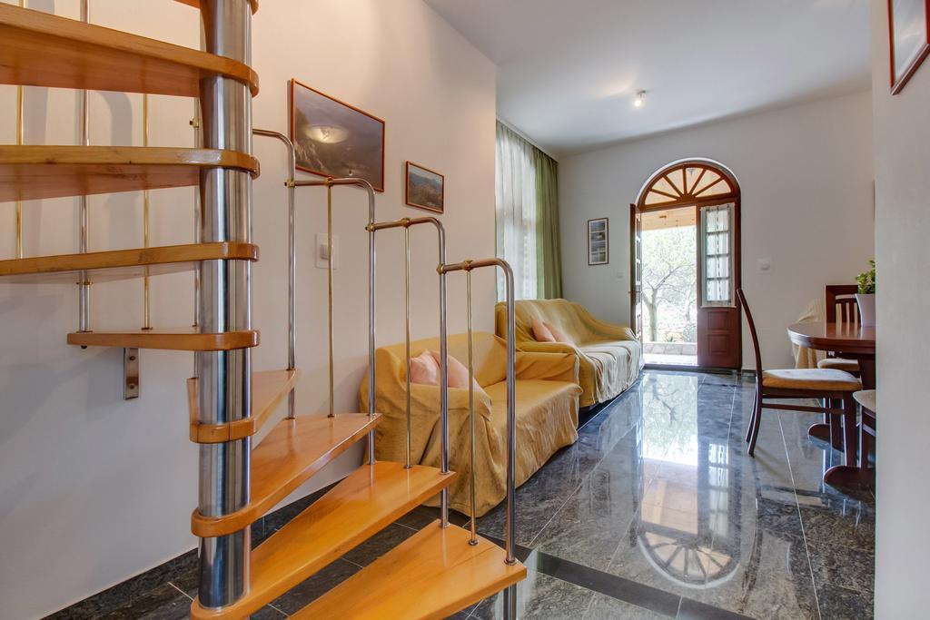 Apartments Franjo Mali Losinj Bilik gambar